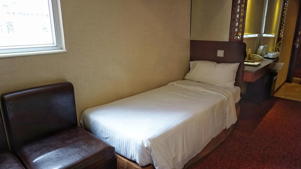 Oriental Lander Hotel Kowloon  Exterior foto